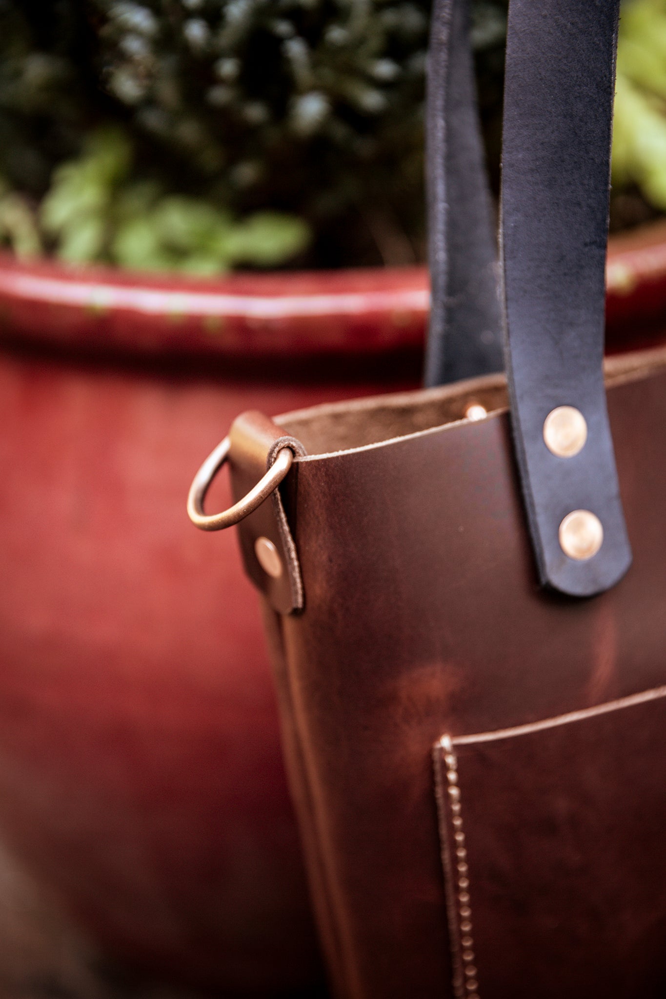 The Prairie. Handcrafted Leather Tote Bag in Chestnut York.